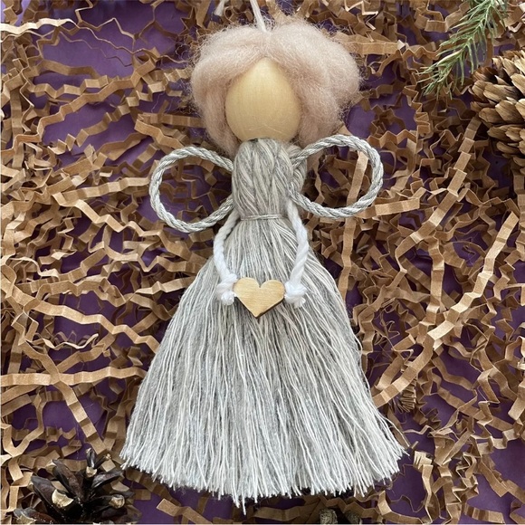 Ornaments - Picture 3 of 7